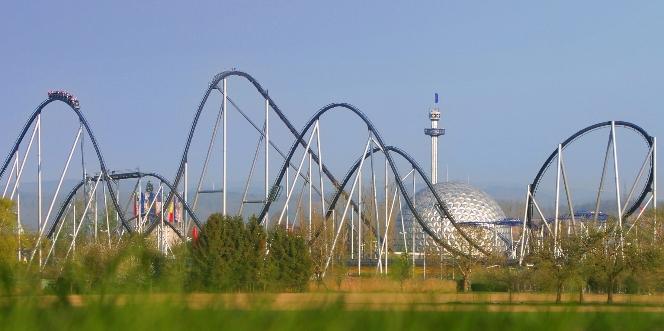 Von Achterbahn bis Riesenrad: Sicherheit von Fahrgeschäften