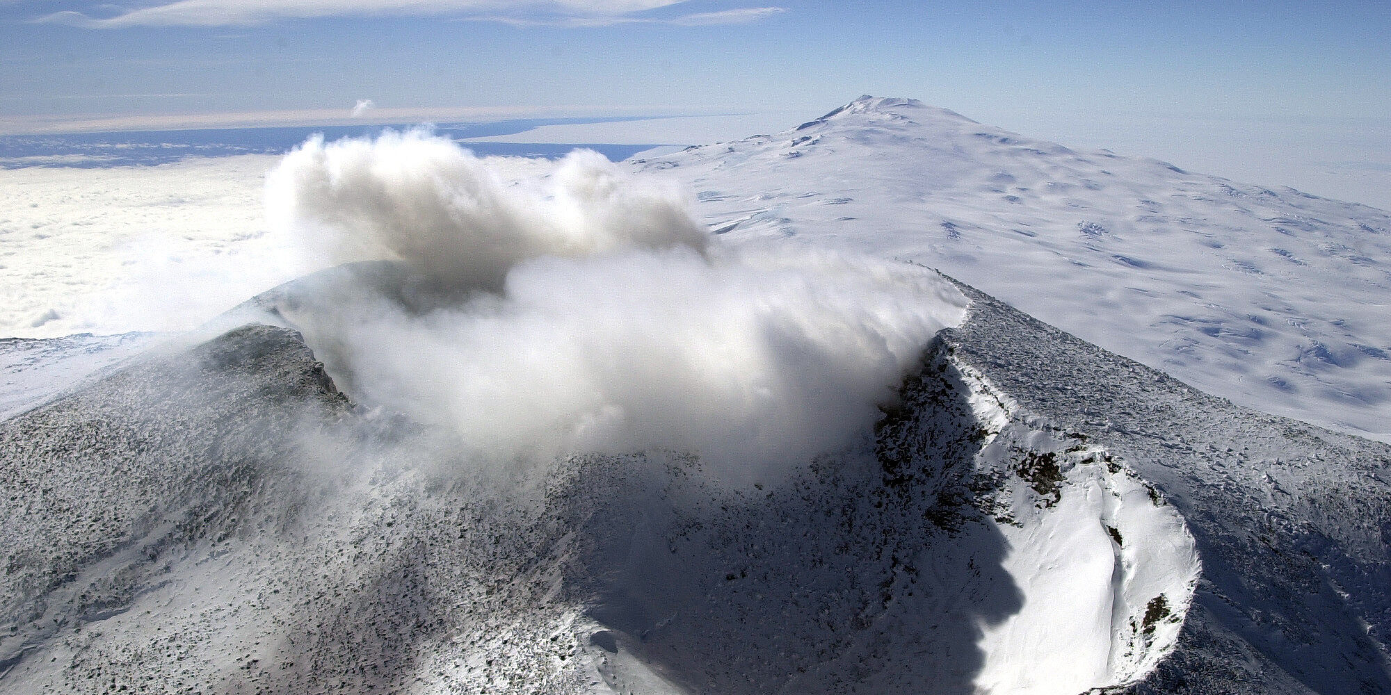 Vulkan in der Antarktis spuckt Goldstaub aus