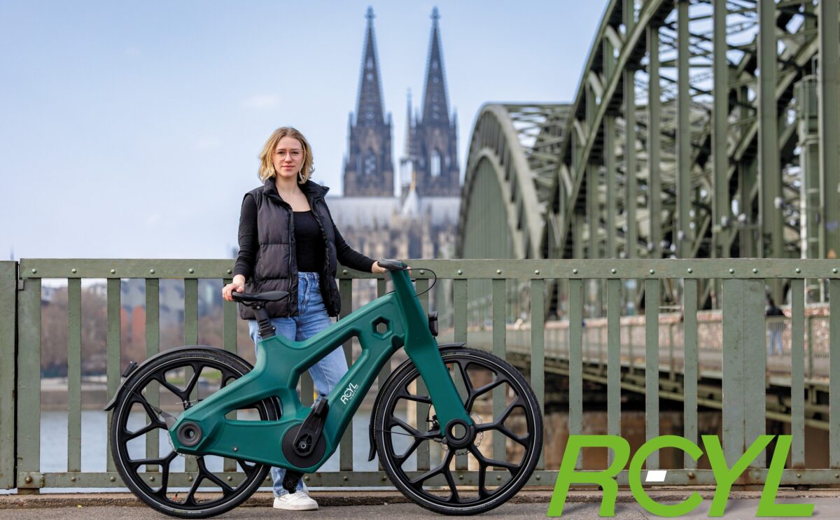 Aus dem igus:bike wird RCYL: Mit dem Start der Serienproduktion bekommt das Kunststoff-Fahrrad neben technischen Optimierungen auch einen neuen Namen. Foto: igus GmbH