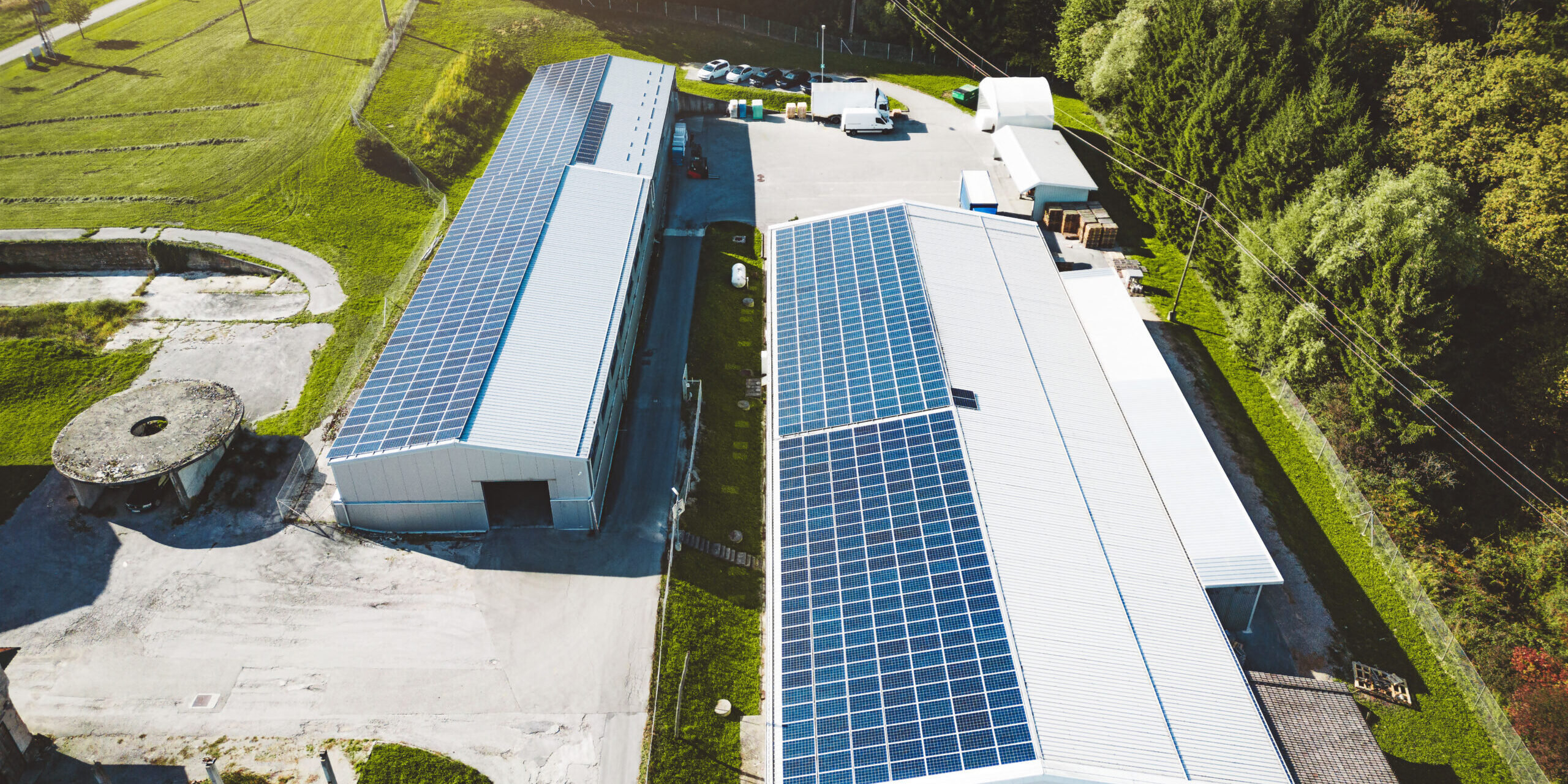 Photovoltaikanlagen auf Gewerbedächern: Jedes Dach kann Geld verdienen?