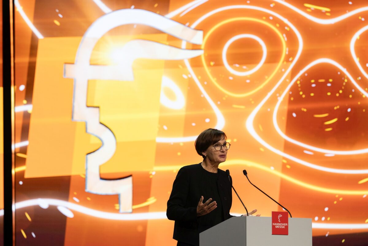 Bettina Stark-Watzinger, Bundesministerin für Bildung und Forschung bei der Verleihung des Hermes-Awards (Archivbild). Foto: Deutsche Messe AG/Rainer Jensen