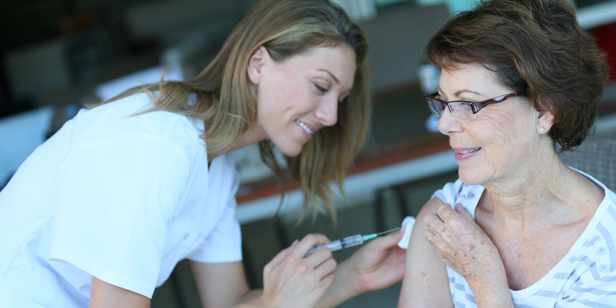 Vaccinazione antinfluenzale negli anziani: è possibile aumentarne l’efficacia?