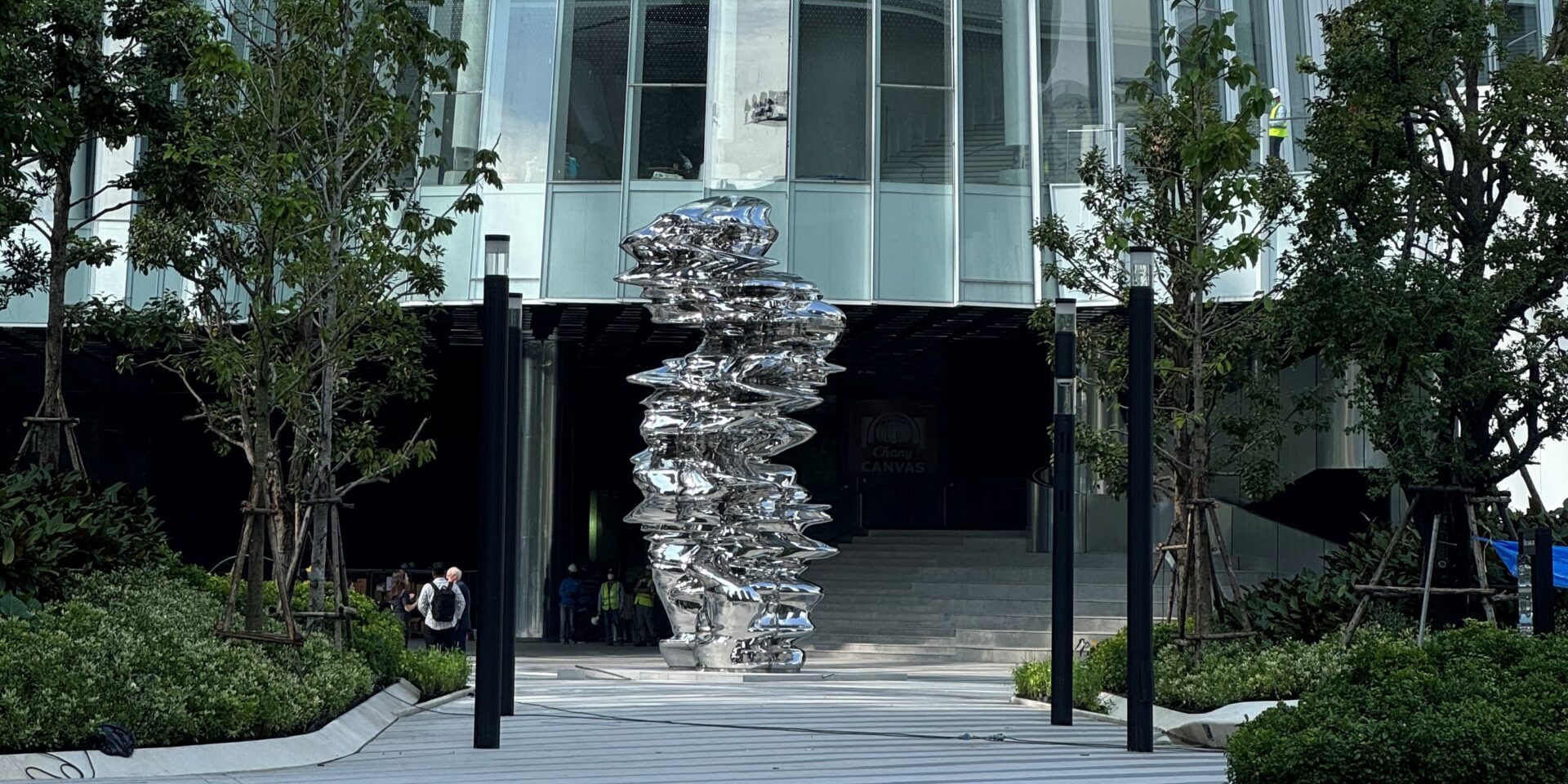 Tony Cragg meets SCHMEES art: Die schwerste Edelstahlskulptur enthüllt