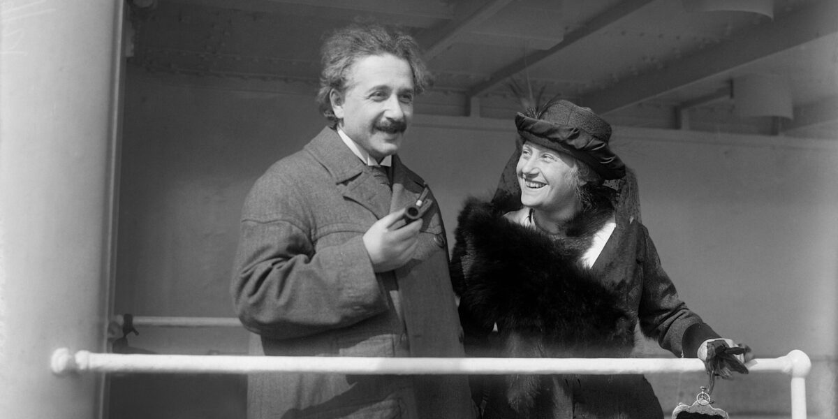 Albert Einstein und seine Frau Elsa