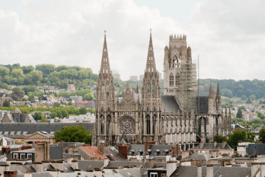 Die Kathedrale von Rouen – berühmt für ihre beeindruckende Fassade und die filigranen Details, die die Geschichte der französischen Kunst widerspiegeln. Foto: PantherMedia / mcsdwarken