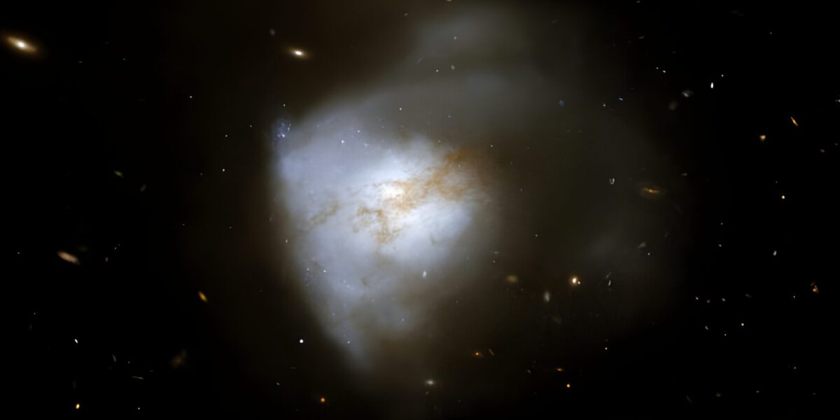 Blick in die Galaxie Arp220