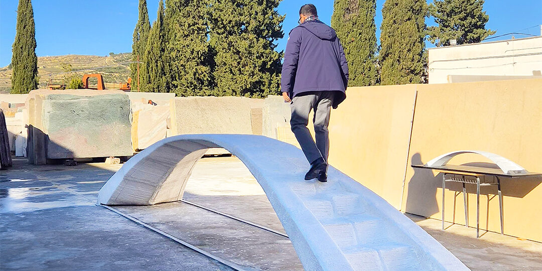 Die Da-Vinci-Brücke im italienischen Bari ist freitragend und überspannt eine Distanz von 6 m. Foto: Politecnico di Bari, B&Y and WASP