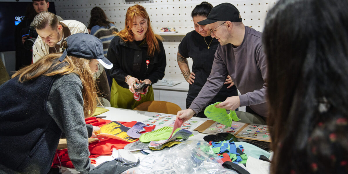 Designer sollen bei Puma ihre Ideen im Kreativlabor "Studio 48" mittels 3D-Druck materialisieren und geeignete Basisstoffe anfassen können. Foto: CHRISTOPHMADERER.COM