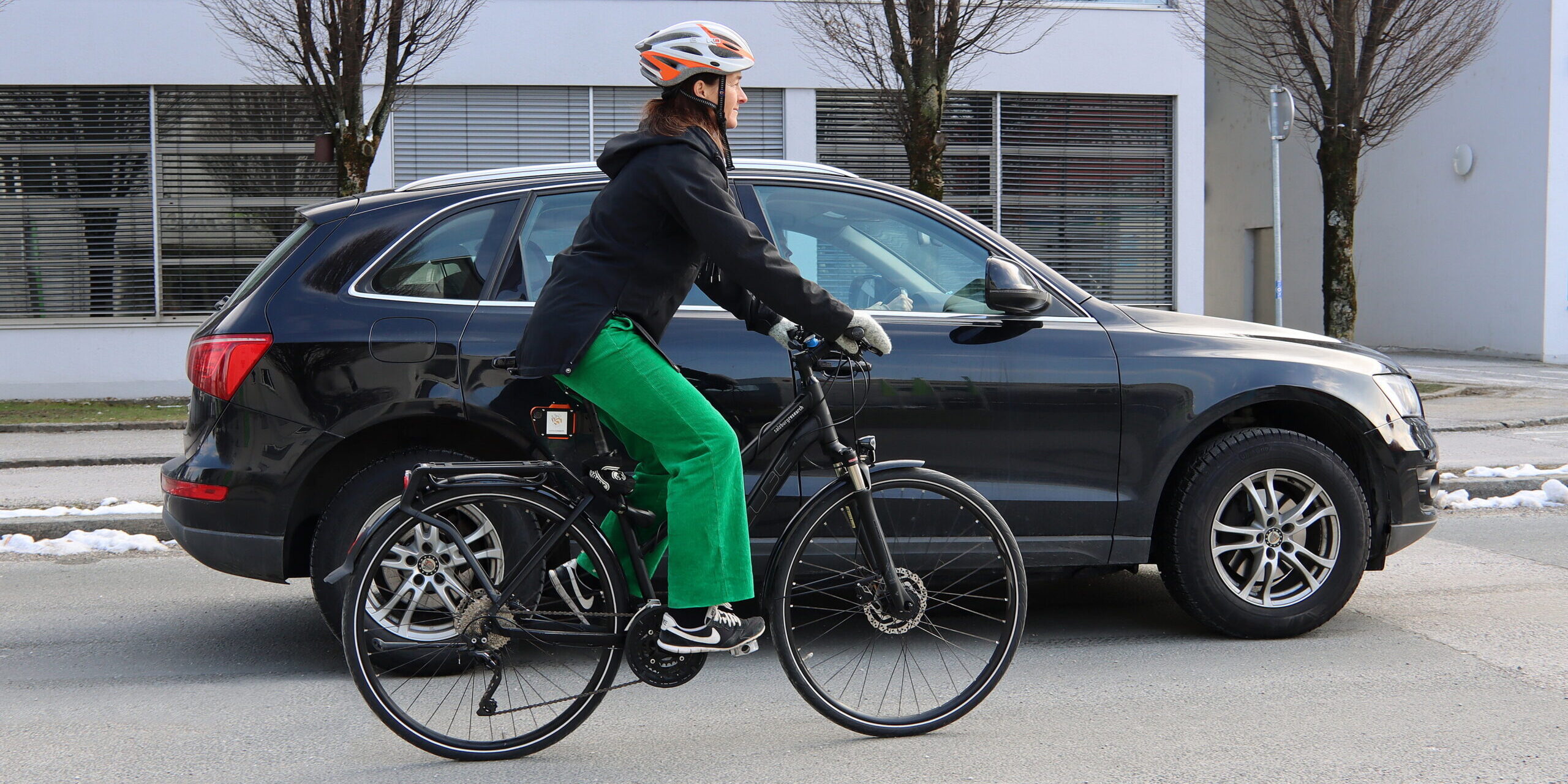 Sicherer Radfahren im dichten Straßenverkehr