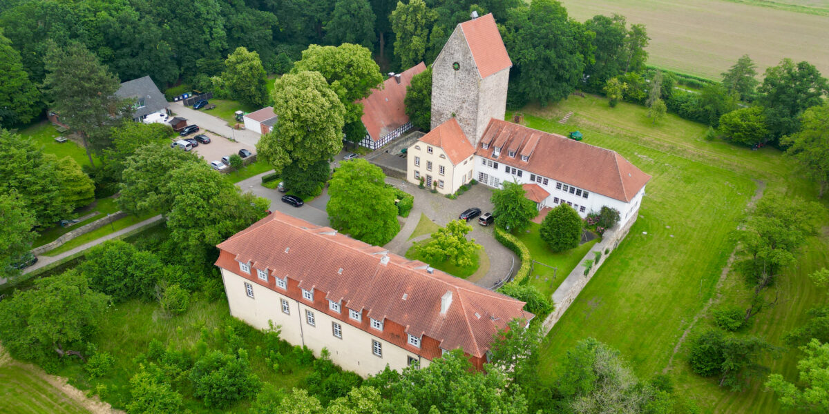 Das historische Ensemble von Burg Wittlage aus der Vogelperspektive. Foto: RMB / Energie GmbH