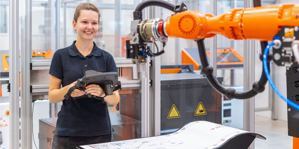 Die IFR hat im Report "World Robotics R&D Programs" die öffentliche Förderung der Robotik in verschiedenen Ländern analysiert (Symbolbild). Foto: Kuka