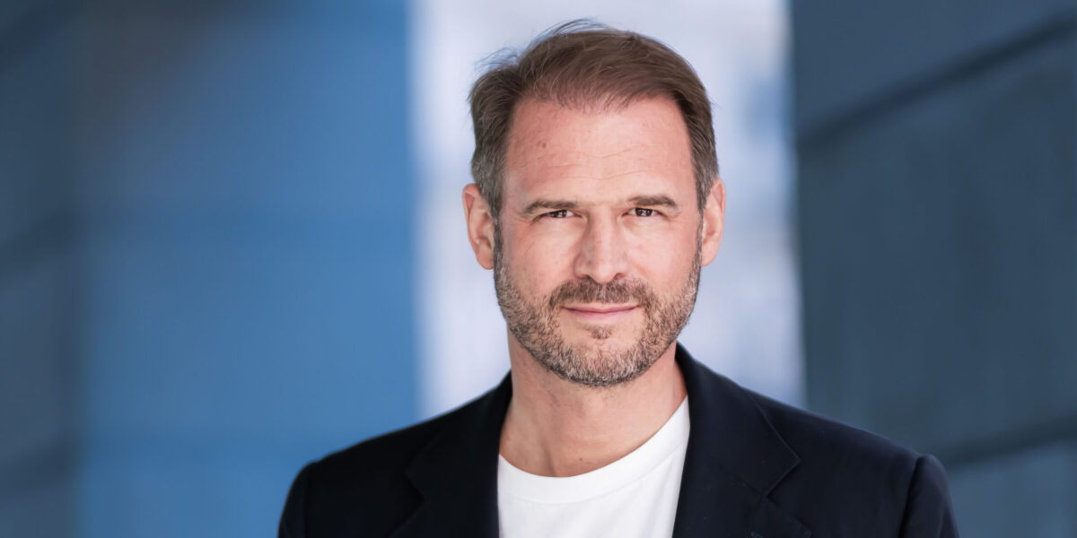 Peter Bosch ist seit Mitte 2023 CEO von Cariad. Seitdem treibt er den Umbau und die Verschlankung von VWs Softwaretochter voran. Foto: CARIAD