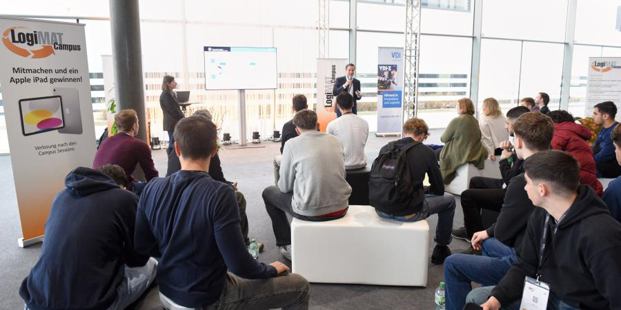 Am LogiMAT Campus, dem Karriere- und Networking-Event für Alle, die in der Logistik durchstarten wollen, war auch die Redaktion der VDI-Z beteiligt. Foto: Euroexpo